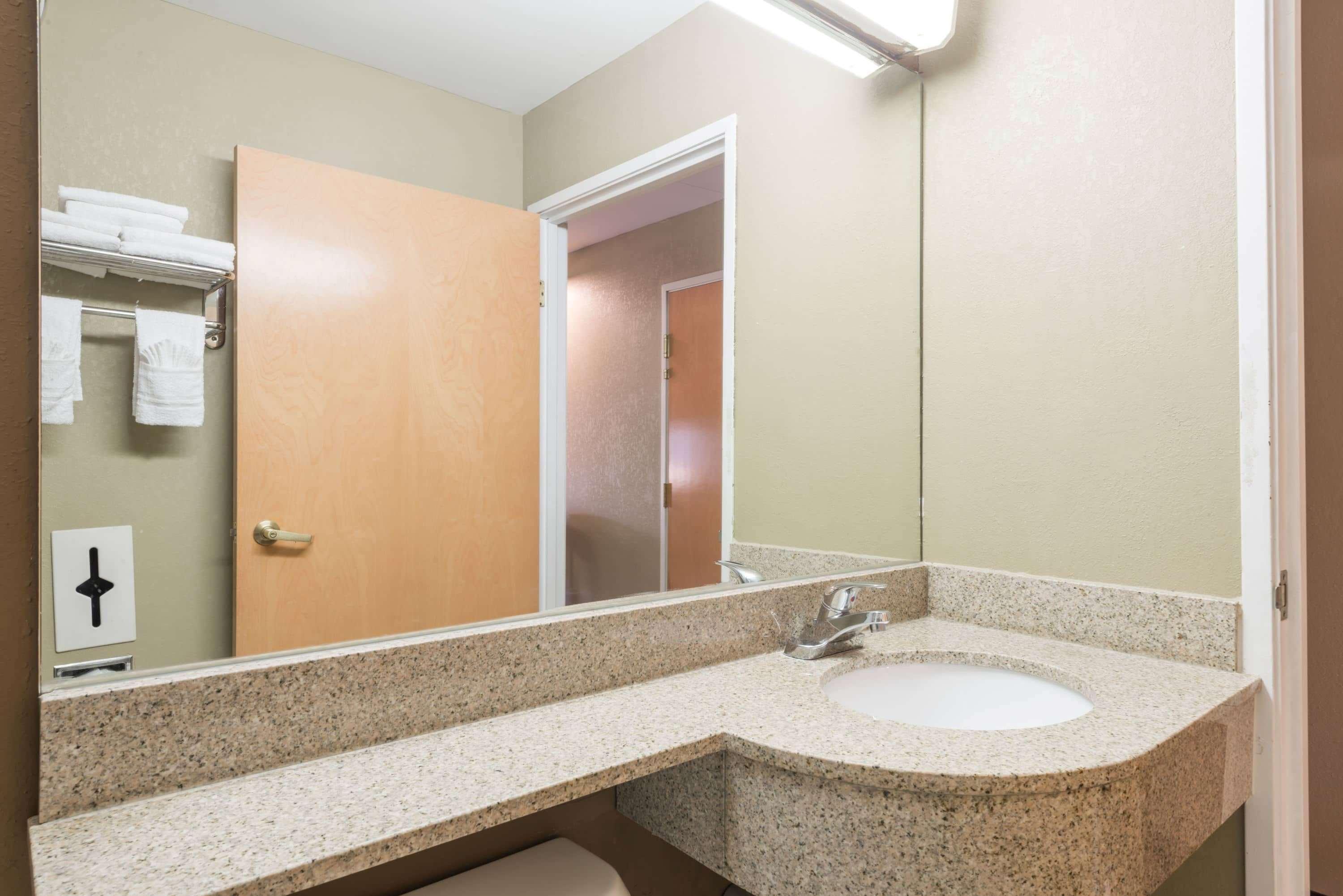 Microtel Inn & Suites By Wyndham West Chester Εξωτερικό φωτογραφία